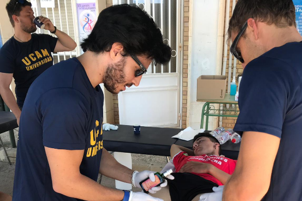 LOS FISIOS DE LA UCAM EN ACCIÓN