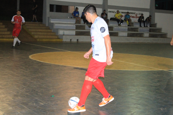 PARESA NUEVAMENTE GOLEA Y ESTA IMPARABLE 