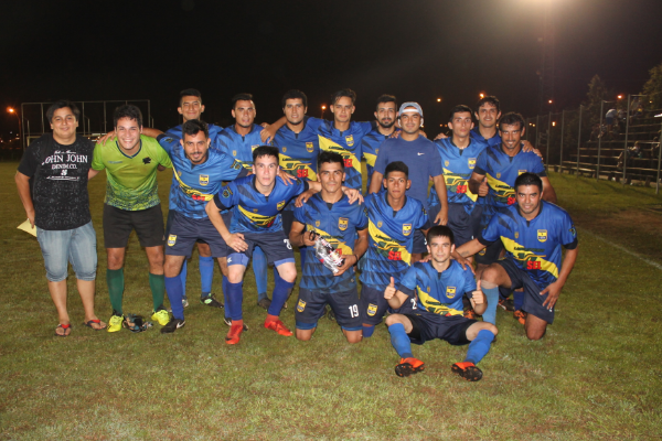 BUSCAN SER CAMPEONES ABSOLUTOS DE LA EDESUR AMATEUR CUP